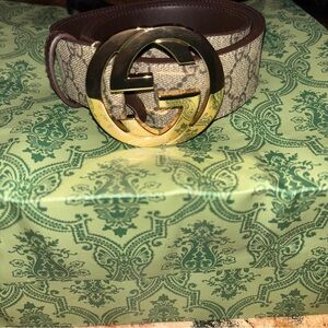 Gucci supreme Belt gold buckle size 34